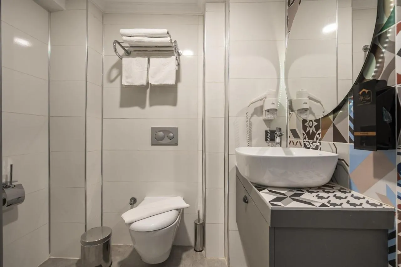 Charming Flat Near Hadrians Gate Apartment Antalya